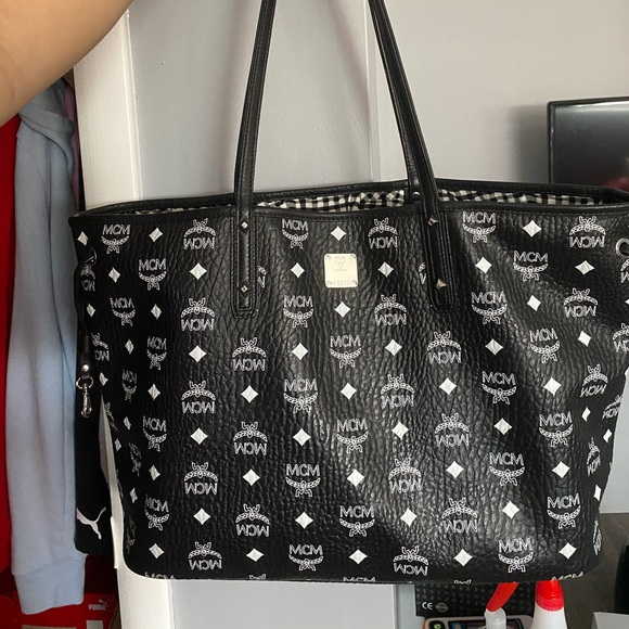 MCM TOTE BAG + Wallet - Picture 2 of 5